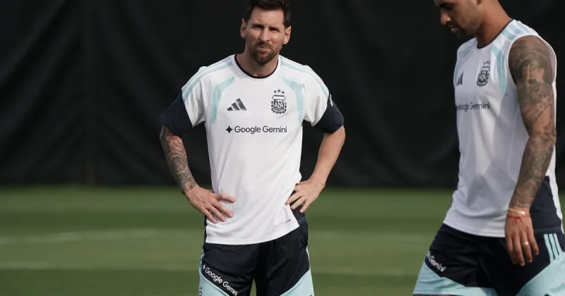 El entrenamiento de la Selección fue el mejor refugio para Lionel Messi: sonrisas, contención y naturalidad para pensar en Austria
