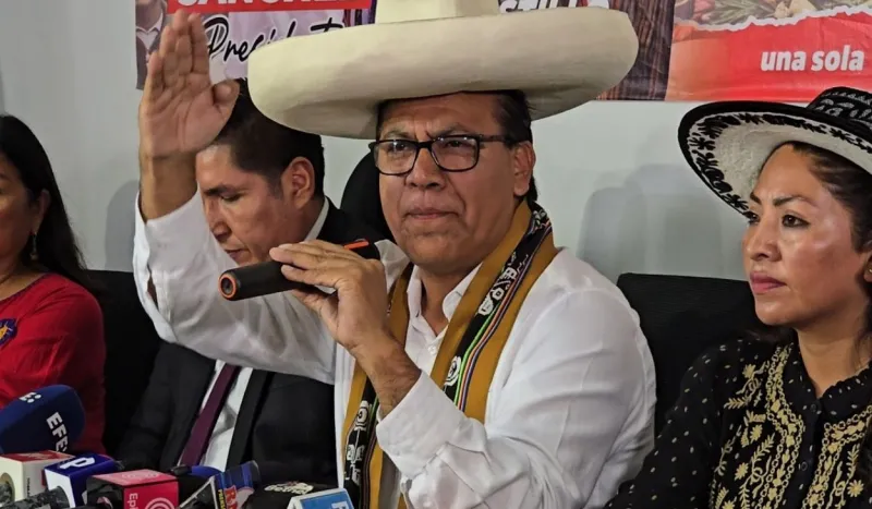 Roberto Sánchez sobre los 'yapeos' a Juntos por el Perú: "Nosotros no hicimos cócteles"