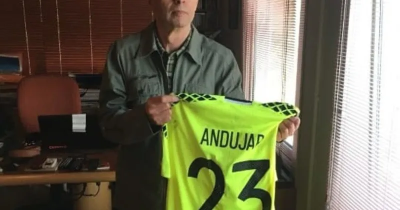 La tarde en que los jugadores de la Selección interrumpieron su descanso para conversar con el Indio Solari en medio de una Copa América