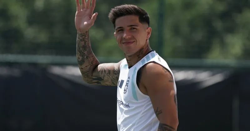 Enzo Fernández dejó de ser el que pedía permiso para convertirse en el dueño del ritmo de la Selección Argentina