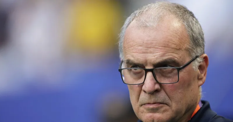 Del "imperio de lo efímero" a "la sucursal del infierno": la prensa uruguaya destroza a la Celeste de Marcelo Bielsa tras el 2-2 con Cabo Verde
