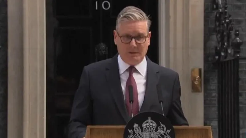 Keir Starmer anuncia dimisión como primer ministro de Reino Unido