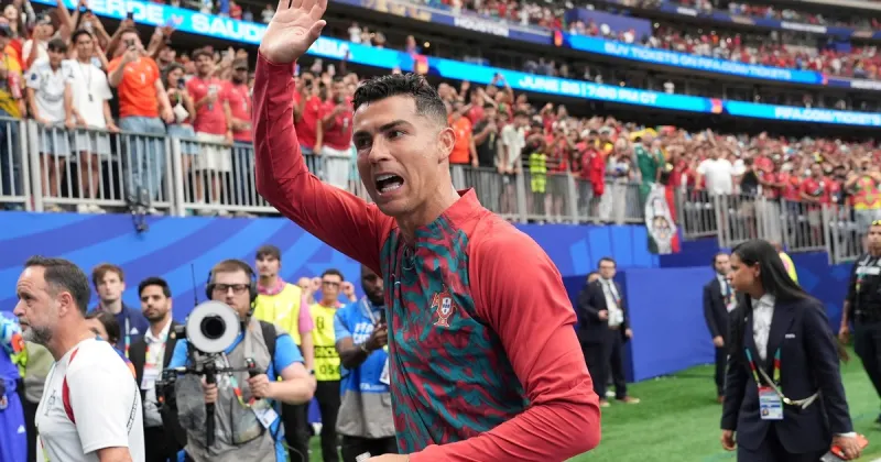 Cristiano Ronaldo brilló con Portugal pero no le gustó nada cuando le preguntaron por Messi: "Dale..."
