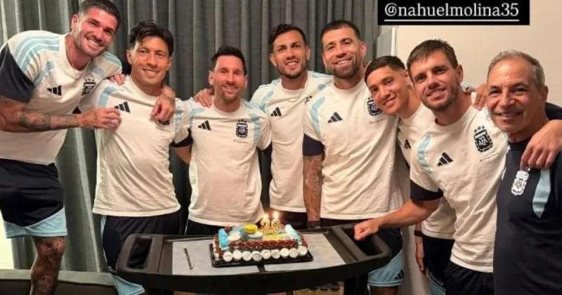 Messi mostró la intimidad de su cumpleaños 39 con la Selección: quiénes están en la foto y el detalle goloso que se hizo viral