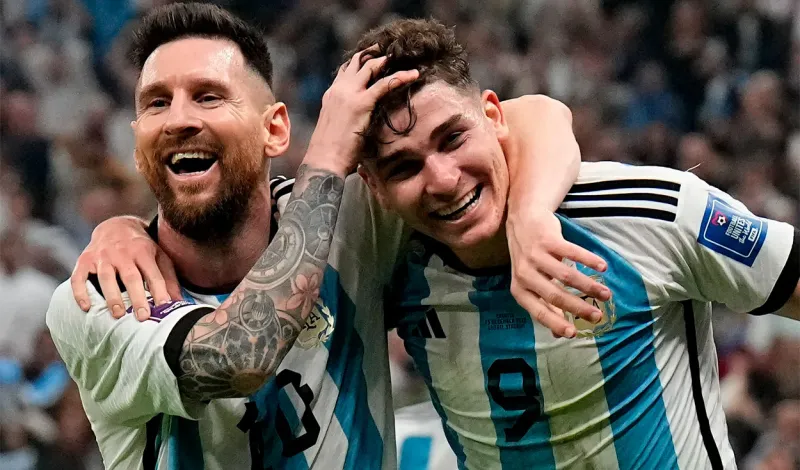 El emotivo mensaje de Julián Álvarez a Messi por su cumpleaños en el Mundial 2026: “Lo mejor no fue verlo, fue vivirlo con vos”