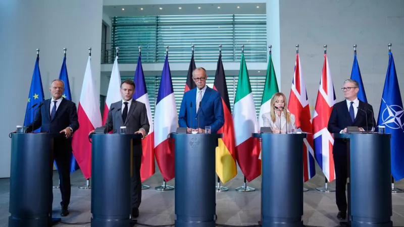Líderes europeos afirman su unidad antes de cita de la OTAN, a la que Trump irá "por respeto" a Erdogan