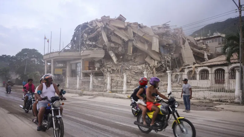 En directo: Delcy Rodríguez declara La Guaira "zona de desastre" tras dos fuertes terremotos en Venezuela