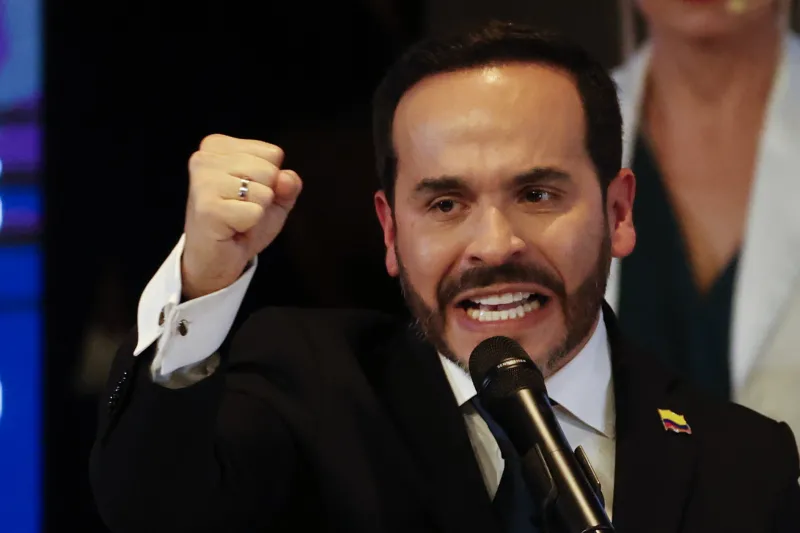 Abelardo de la Espriella dicta un mes para que los grupos armados se sometan a la Justicia