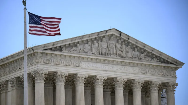 La Corte Suprema de EE. UU. habilita el fin del estatus de protección temporal para haitianos y sirios