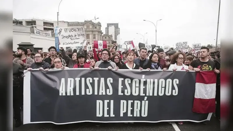 Un colegio profesional de artistas que vulnera a los artistas, por Cynthia Cienfuegos