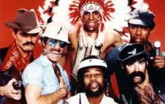 Muere Victor Willis, el policía (y marinero) de la emblemática banda de música disco Village People