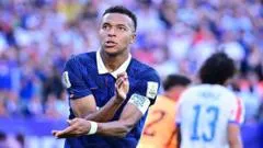 Francia destruye el sueño de Paraguay con un gol de penal de Mbappé