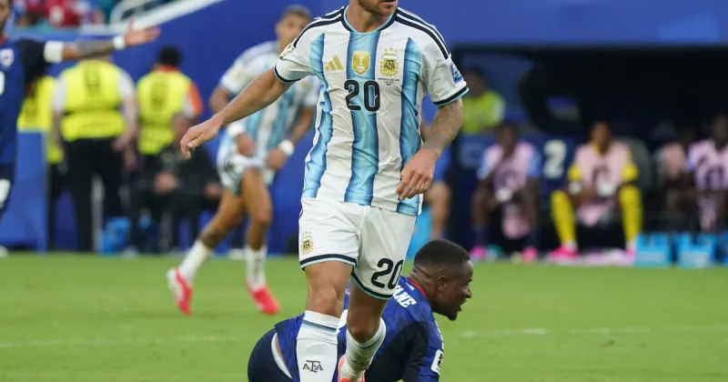 Alexis Mac Allister, de los "pequeños cambios" en la Selección a la anécdota del gimnasio con Mo Salah: "No hay ningún partido fácil"