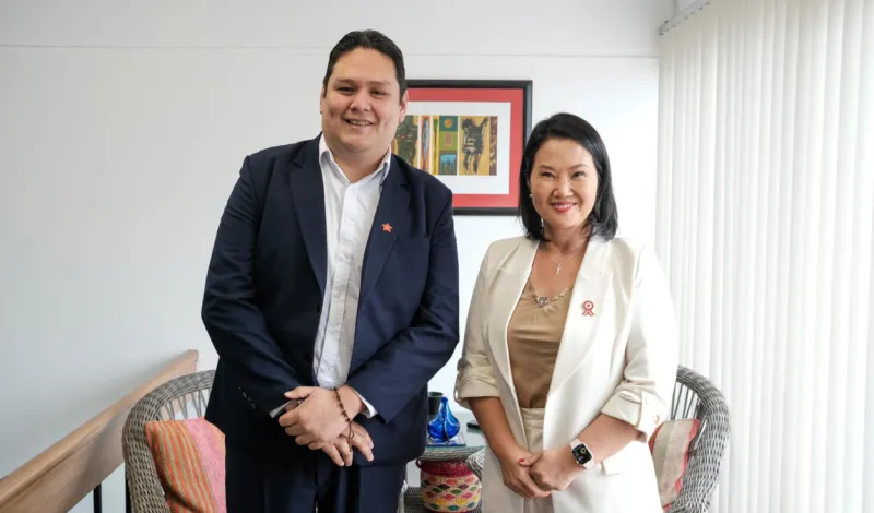 Enrique Valderrama tras reunión con Keiko Fujimori: "El APRA no debe intentar meterse en una nueva administración"