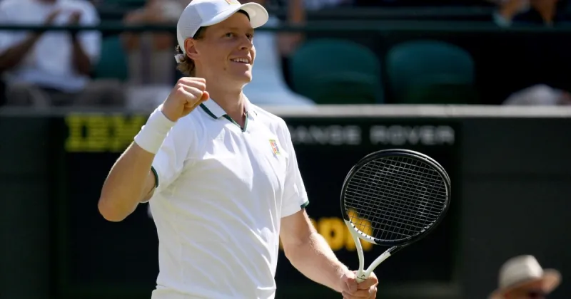 Jannik Sinner dio otro firme paso en Wimbledon y se metió en semis: aplastó al alemán Struff y espera por Djokovic