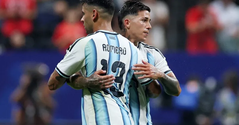 Así fue el descuento del Cuti Romero, que mantuvo con vida a la Selección ante Egipto