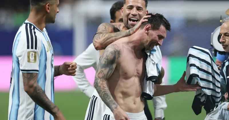 Los emotivos posteos de los jugadores de la Selección Argentina dedicados a Messi tras le remontada épica en el Mundial: "Sos nuestra bandera"
