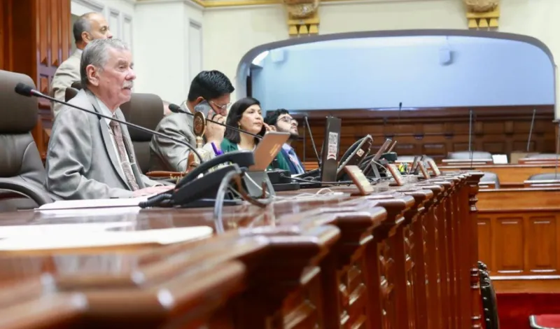 Comisión Permanente debatirá creación del delito de lesa humanidad que promueve Rospigliosi