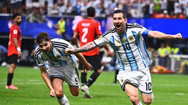 Romero, Messi y Fernández logran el "milagro de Atlanta" para Argentina