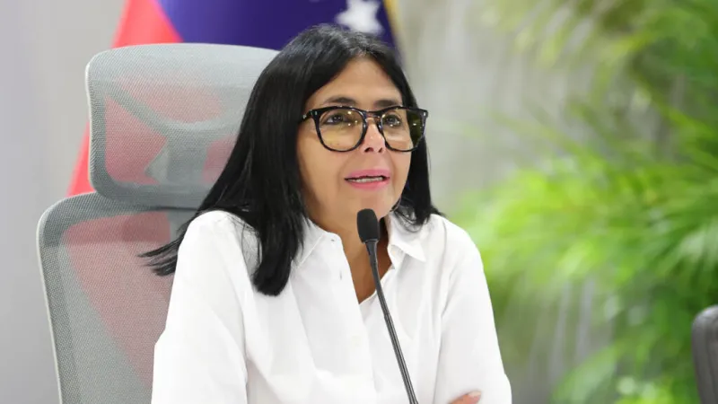 Delcy Rodríguez pide al rey Carlos III liberar 31 toneladas de oro de Venezuela para reconstruir el país