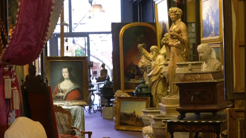 El mercado de antigüedades más grande del mundo está en París: así es Saint-Ouen