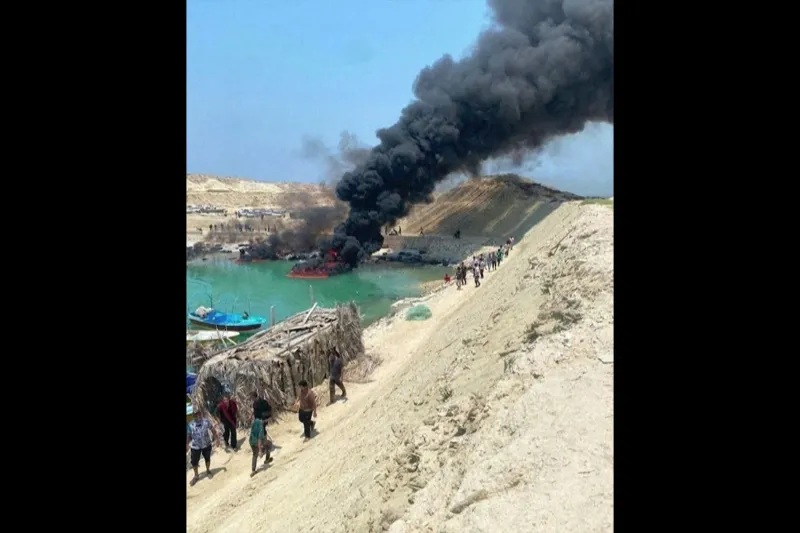 Trump mantiene que el alto al fuego ha "terminado" pero acepta seguir conversando con Irán