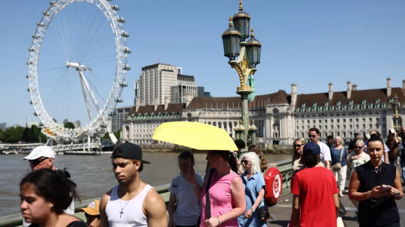 "Un clima que ya no existe": el calor extremo pone a prueba los límites de Europa