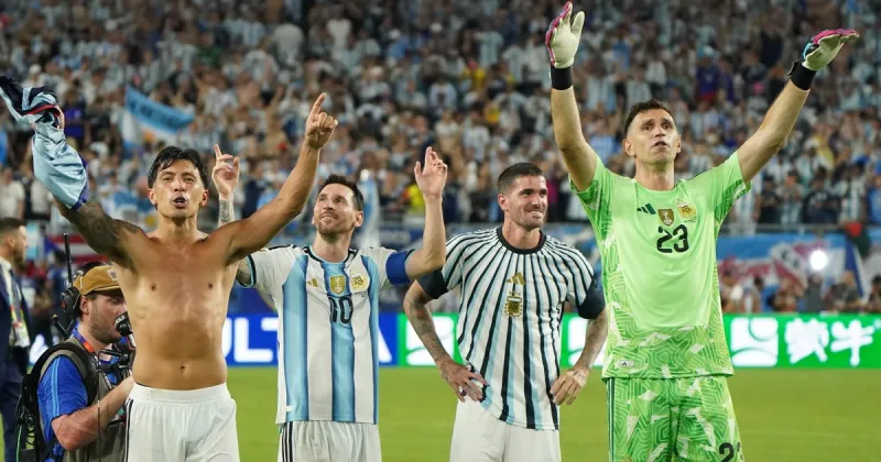 Dibu Martínez y Rodrigo De Paul, dos indispensables que buscan su mejor versión en la Scaloneta contra Suiza en el Mundial 2026