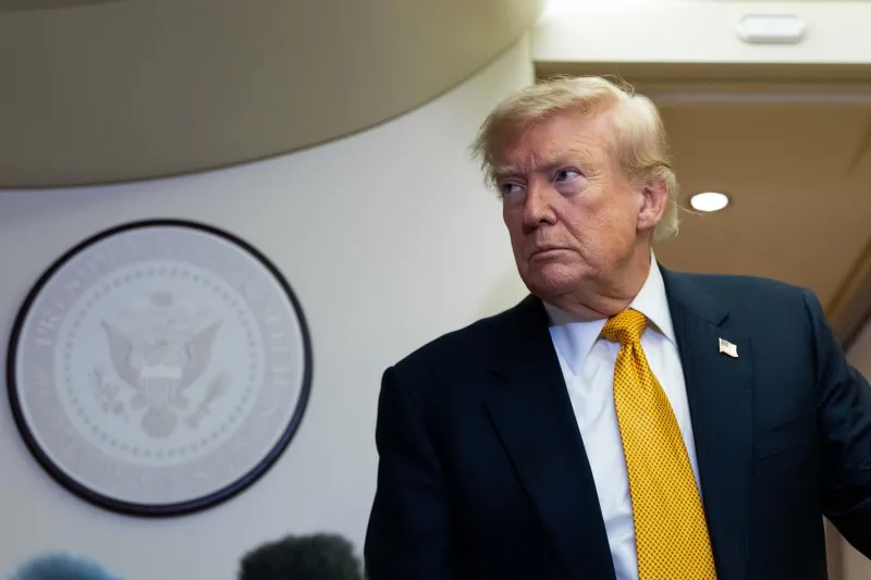 Trump afirma que "acaba de terminar" un reconocimiento médico "perfecto"