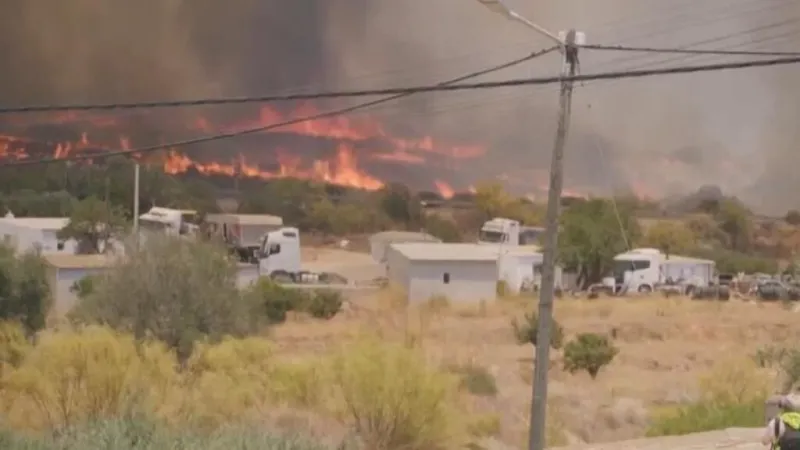 España: Un devastador incendio deja muertos y desaparecidos en Almería