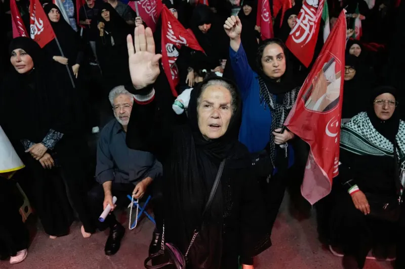 Irán anuncia que el estrecho de Ormuz permanecerá cerrado "hasta nuevo aviso"