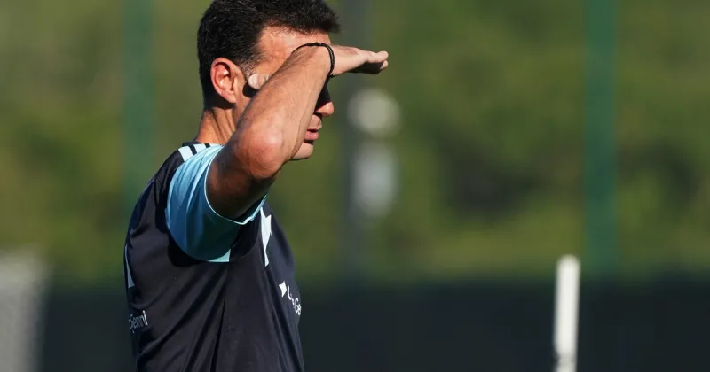 Con Inglaterra a la vista, Scaloni hizo pruebas en el entrenamiento de la Selección pero todavía no decidió el equipo para la semifinal del Mundial 2026