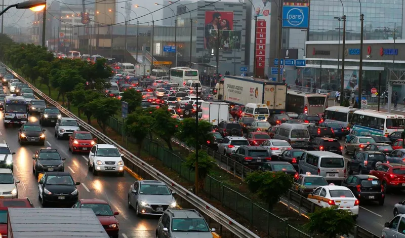 Tráfico en Lima cuesta S/30.000 millones al año: AAP plantea cuatro ejes para reformar el transporte