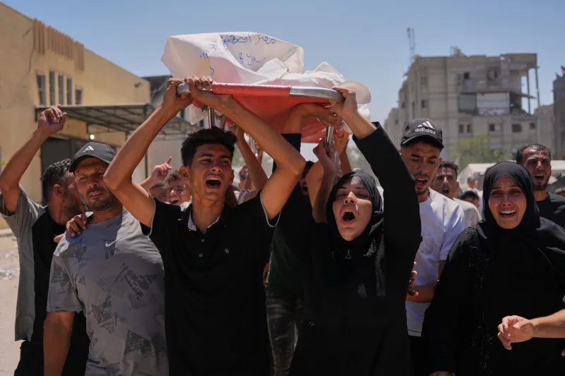 Israel mata en el centro de Gaza a tres miembros de una familia, incluida una niña de 6 años