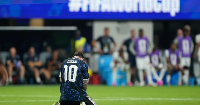 Messi y una primera vez inolvidable: a sus 39 años, Inglaterra conoció la zurda (y la derecha) de Dios para llegar a otra final de un Mundial