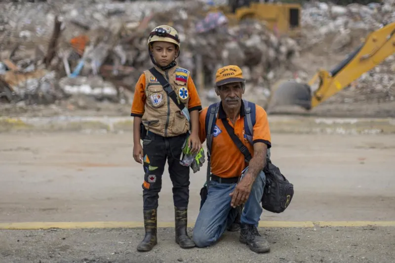 El 'topito' Sebastián, el rescatista de diez años que ha salvado a dos mascotas tras los terremotos de Venezuela