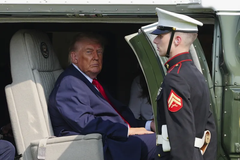 El ayudante de Trump encargado de su teleprónter ganó 90.000 dólares en apuestas sobre lo que iba a decir en sus discursos
