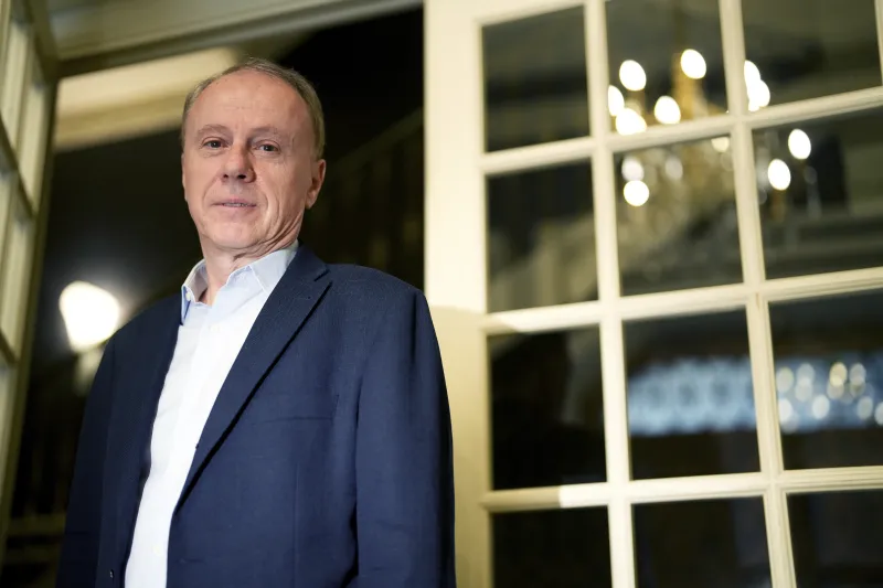 Vladan Djokic, rector de la Universidad de Belgrado: "La realidad es que Serbia no es libre"