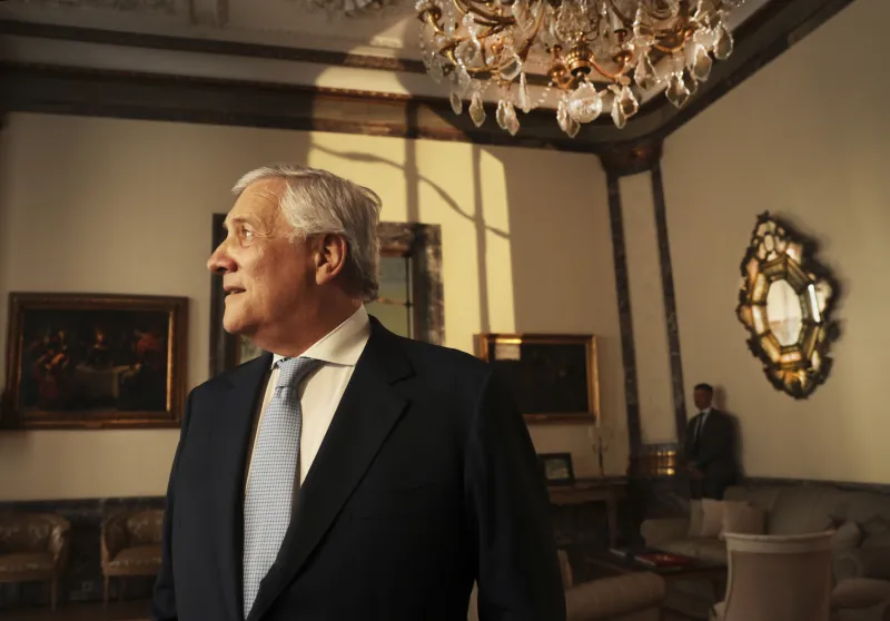 Antonio Tajani, viceprimer ministro de Italia: "La regularización del Gobierno español es una medida demagógica. No nos avisaron"