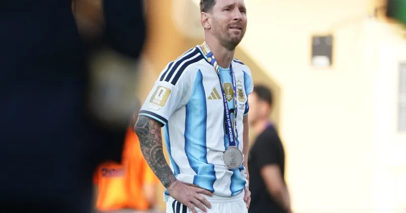 Le hemos pedido todo, exigirle más es una estupidez: Messi hizo feliz a un país siempre en crisis