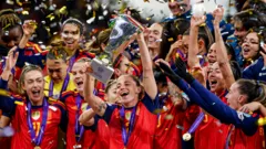 16 títulos en 5 años: por qué España es una fuerza tan dominante en el fútbol masculino y femenino