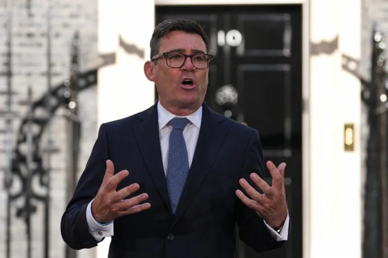 Andy Burnham, nuevo primer ministro: "Gran Bretaña necesita demostrar al mundo que es capaz de recuperar la estabilidad"