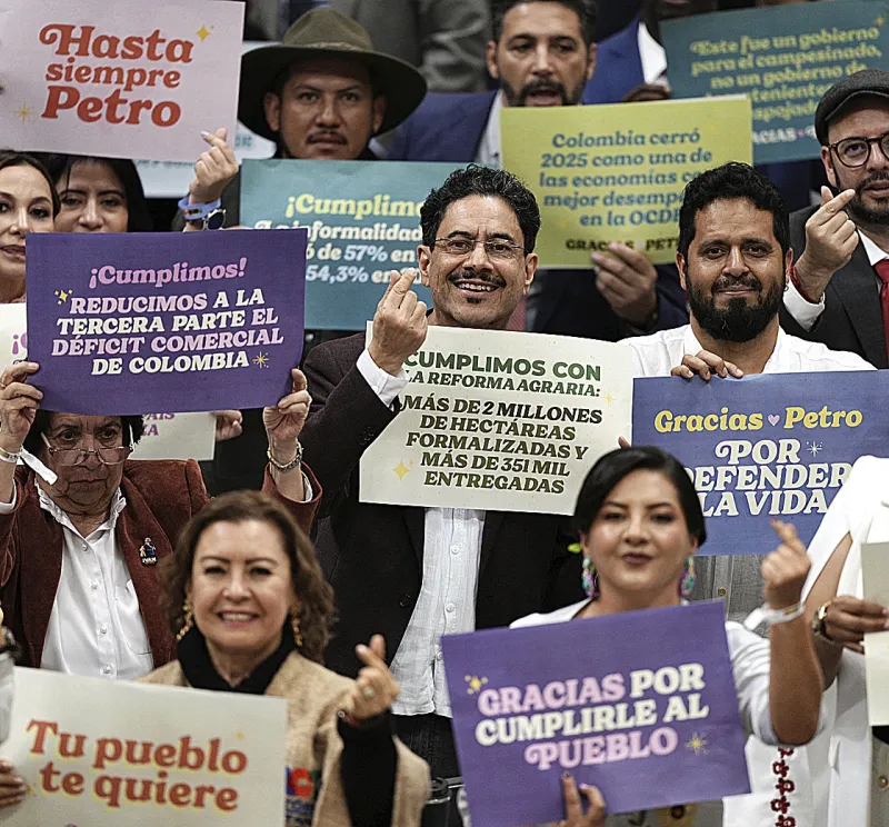 Petro se despide agitando el fraude electoral como un mal perdedor