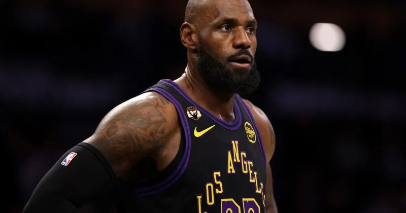 LeBron James tiene en vilo a la NBA, que no arma su calendario porque no sabe dónde jugará le superestrella