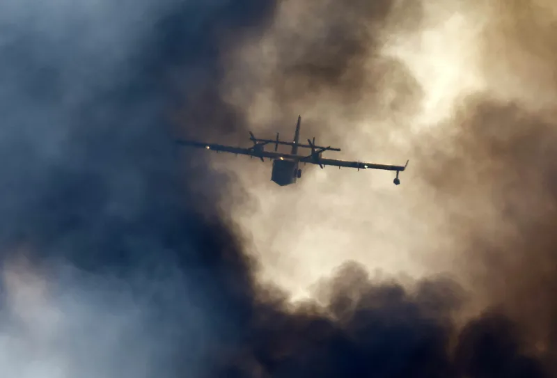 Macron anuncia que ha solicitado el mecanismo de protección civil de la UE por los incendios