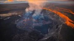Me estrellé en el cráter de un volcán en erupción y sobreviví una noche con las burbujas de lava bajo los pies