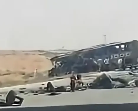 Al menos 35 muertos y 30 heridos en un choque entre dos autobuses en Siria