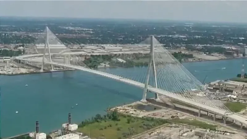 Canadá inaugura puente fronterizo con EE. UU. en medio de tensiones comerciales