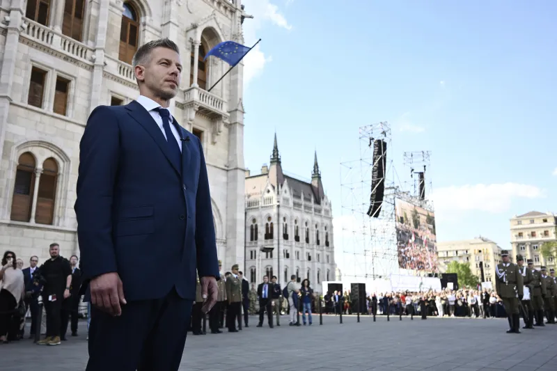 Hungría acelera el desmontaje del 'Estado-partido' que cosió Orban