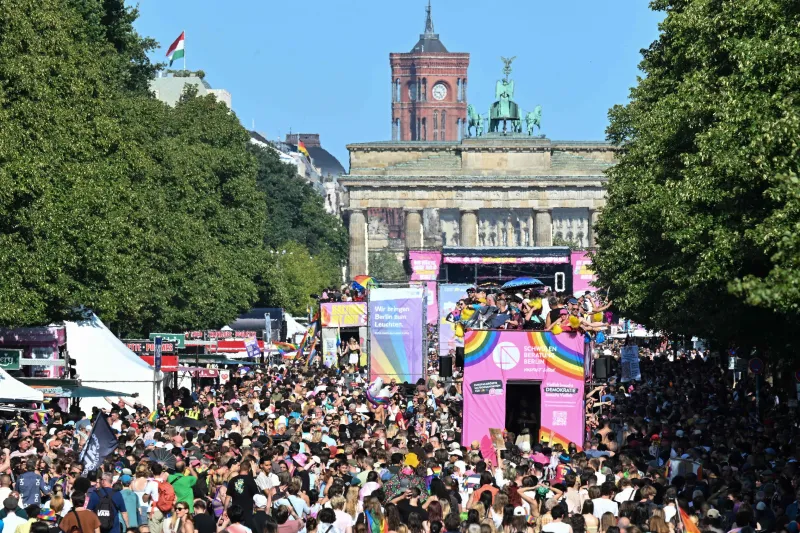 Un muerto y varios heridos en Berlín por un atropello múltiple en la fiesta del Día del Orgullo LGTBI